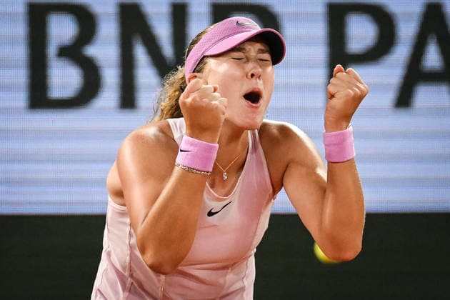 Sport Bilder des Tages June 4, 2026, Paris, France, France: Mirra ANDREEVA of Russia celebrates his victory during the twelfth day of the Roland-Garros 2026, French Open 2026, Grand Slam tennis tournament at Roland-Garros Stadium on June 04, 2026 in Paris, France. Roland Garros 2026 - Day 12  - ZUMAm308 20260604_zsp_m308_013 Copyright: xMatthieuxMirvillex