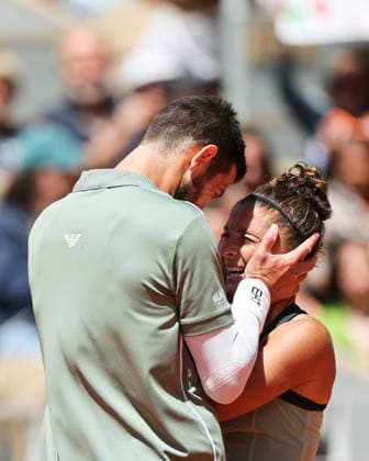 (260604) -- PARIS, June 4, 2026 -- Sara Errani (R) Andrea Vavassori celebrate after winning the mixed doubles final match between Sara Errani Andrea Vavassori of Italy and Gabriela Dabrowski (Canada) Evan King (the United States) at the French Open tennis tournament at Roland Garros, Paris, France, June 4, 2026. ) (SP)FRANCE-PARIS-TENNIS-FRENCH OPEN-MIXED DOUBLES-FINAL WuxHuiwo 