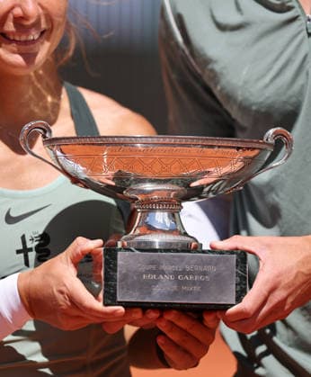 (260604) -- PARIS, June 4, 2026 -- The trophy is seen during the awarding ceremony after the mixed doubles final match between Sara Errani Andrea Vavassori of Italy and Gabriela Dabrowski (Canada) Evan King (the United States) at the French Open tennis tournament at Roland Garros, Paris, France, June 4, 2026. ) (SP)FRANCE-PARIS-TENNIS-FRENCH OPEN-MIXED DOUBLES-FINAL WuxHuiwo 