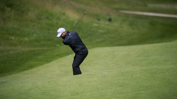KLM Open - Round 1 Matthew Baldwin of England plays his second shot from the bunker of the 10th hole during the first round of the KLM Open at The International in Amsterdam, Netherlands, on June 4, 2026. Amsterdam Netherlands  Copyright: xAndyxAstfalckx originalFilename:astfalck-klmopenr260604_np2IZ.jpg