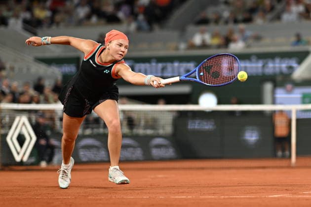 2026 French Open (Roland-Garros) - Day 12 PARIS, FRANCE - JUNE 4: Diana Shnaider in action against Maja Chwalinska (not seen) of Poland during their women s singles semi-final match on the twelfth day of the French Open at Philippe-Chatrier Court in Paris, France, on June 4, 2026. Burak Akbulut Anadolu Paris France. Editorial use only. Please get in touch for any other usage.  Copyright: x2026xAnadoluxBurakxAkbulutx