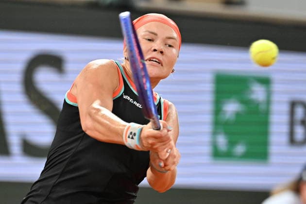 2026 French Open (Roland-Garros) - Day 12 PARIS, FRANCE - JUNE 4: Diana Shnaider competes against Maja Chwalinska of Poland during their women s singles semi-final match on the twelfth day of the French Open at Philippe-Chatrier Court in Paris, France, on June 4, 2026. Mustafa Yalcin Anadolu Paris France. Editorial use only. Please get in touch for any other usage.  Copyright: x2026xAnadoluxMustafaxYalcinx
