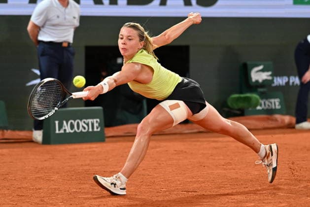 2026 French Open (Roland-Garros) - Day 12 PARIS, FRANCE - JUNE 4: Maja Chwalinska of Poland and Diana Shnaider compete during their women s singles semi-final match on the twelfth day of the French Open at Philippe-Chatrier Court in Paris, France, on June 4, 2026. Mustafa Yalcin Anadolu Paris France. Editorial use only. Please get in touch for any other usage.  Copyright: x2026xAnadoluxMustafaxYalcinx
