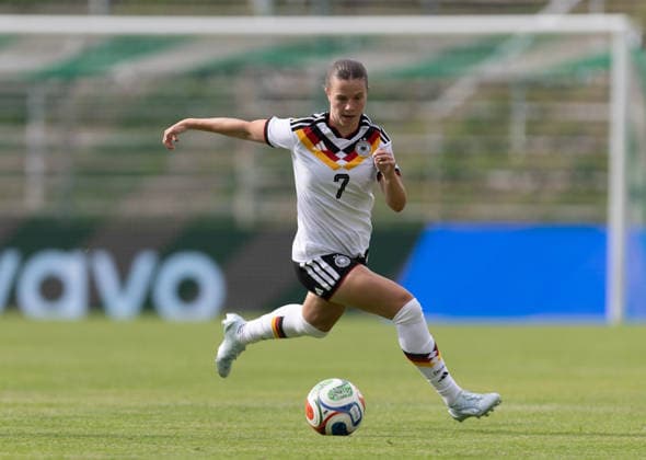 GER, Leipzig, DFB, football, womens football, international friendly match, Germany U23 vs Denmark U23 in picture f l Sarah Mattner Germany U23 07 , action with ball 04 06 2026, Alfred Kunze Sportpark Leipzig DFB REGULATIONS PROHIBIT ANY USE OF PHOTOGRAPHS AS IMAGE SEQUENCES AND OR QUASI VIDEO, Copyright: HMBxMedia PaulxFritz