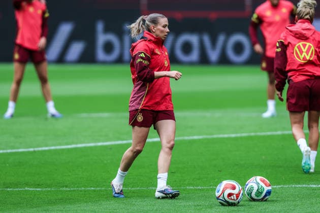Sport, Football, World Cup Qualification Europe Women Season 2026 Final training Germany before the match against Norway 04 06 2026, RheinEnergeieSTADION Vivien Endemann Germany, 8 Köln RheinEnergieSTADION Nordrhein Westfalen Germany