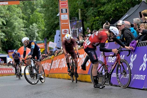 Tour de Wallonie 2026 Stage 4 EUPEN, BELGIUM - JUNE 04 : De Lie Arnaud (BEL) of Lotto Intermarche win the stage 4 of the 47th edition of Ethias Tour de Wallonie an UCI ProSeries 2.Pro cycling road race stage for Men Elite of 166.7 km with start in Dison and finish in Eupen on June 4, 2026 in Eupen, Belgium, 04 06 2026 ( Motordriver Pieter Van Herzele - Eupen Belgium  Copyright: xSesx