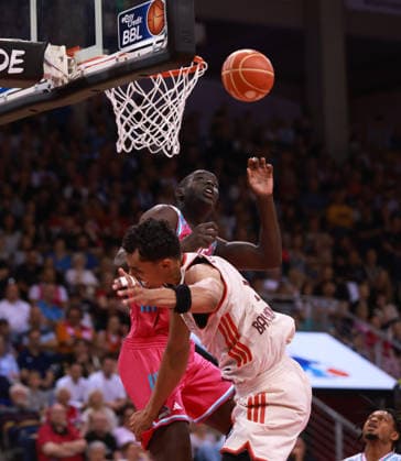 Oscar da Silva Bayern vs Kur Jongkuch Bonn , Bonn, Germany, 04 06 2026, Basketball Bundesliga, 3 Semifinals, Telekom Baskets Bonn vs FC Bayern Munich Basketball