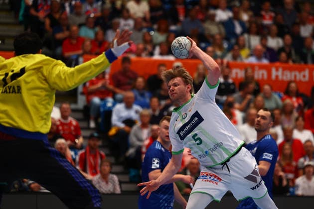 Handball I Men I Season 2025 2026 I Bundesliga I 33 Matchday I HSV Hamburg HSG Wetzlar I 04 06 2026 Mohamed Essam Moustafa El Tayar 12, HSV Hamburg Tristan Kirschner 5, HSG Wetzlar Hamburg Alsterdorfer Sporthalle Hamburg Germany Copyright: xLobeca RalfxHomburgx