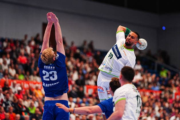 Throw Goal Philipp Ahouansou HSG Wetzlar, 19 GER, Handball Sport Verein Hamburg vs HSG Wetzlar, Handball, 1 Bundesliga, Matchday 33, Season 2025 2026, 04 06 2026 GER, Handball Sport Verein Hamburg vs HSG Wetzlar, Handball, 1 Bundesliga, Matchday 33, Season 2025 2026, 04 06 2026 Hamburg Copyright: xEibner-Pressefoto MarcelxvonxFehrnx EP_MFN