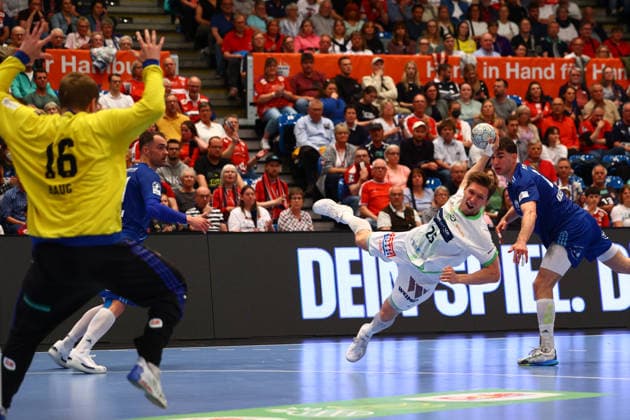 Handball I Men I Season 2025 2026 I Bundesliga I 33 Matchday I HSV Hamburg HSG Wetzlar I 04 06 2026 Robin Haug 16, HSV Hamburg Justin Müller 25, HSG Wetzlar Hamburg Alsterdorfer Sporthalle Hamburg Germany Copyright: xLobeca RalfxHomburgx