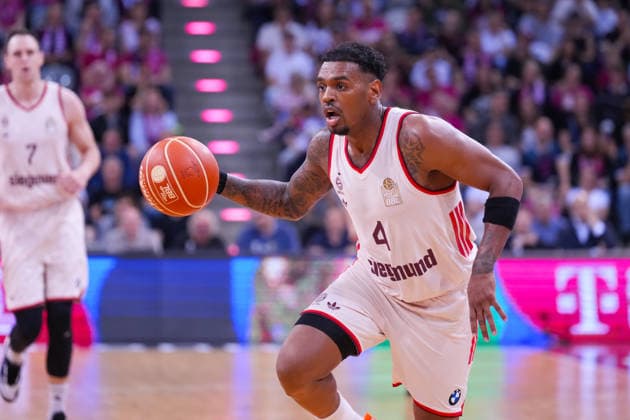 04 06 2026, xydrx, basketball, easyCredit Basketball Bundesliga, playoffs, semi-final game 3, Telekom Baskets Bonn FC Bayern München Basketball, Telekom Dome Bonn Xavier Rathan Mayes FC Bayern Muenchen Basketball, 4 Copyright: HMBxMedia YannisxDreimann