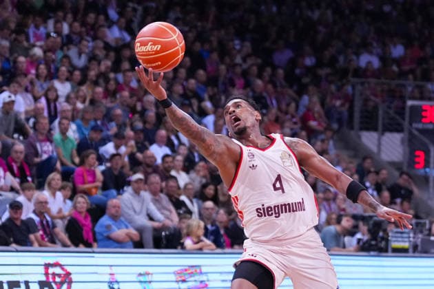 04 06 2026, xydrx, basketball, easyCredit Basketball Bundesliga, playoffs, semi-final game 3, Telekom Baskets Bonn FC Bayern München Basketball, Telekom Dome Bonn Xavier Rathan Mayes FC Bayern Muenchen Basketball, 4 Copyright: HMBxMedia YannisxDreimann