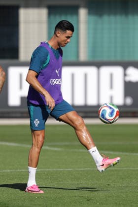 Training of the Portuguese national football team in the football city of Oeiras Portugal, June 4, 2026, in Alges, Portugal Cristiano Ronaldo Portugal ,7 Copyright: HMBxMedia FernandoxSoares