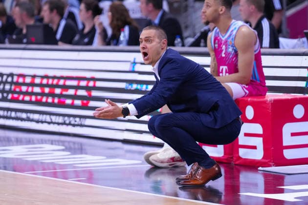 04 06 2026, xydrx, basketball, easyCredit Basketball Bundesliga, playoffs, semi-final game 3, Telekom Baskets Bonn FC Bayern Munich Basketball, Telekom Dome Bonn Marko Stankovic head coach Telekom Baskets Bonn gesticulating Copyright: HMBxMedia YannisxDreimann