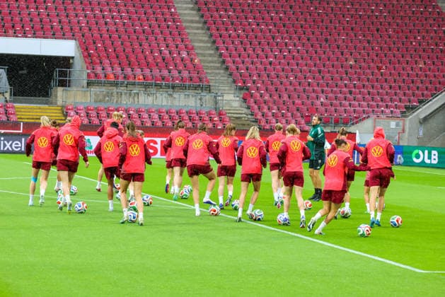 Cologne, Germany 04 06 2026 Training of the DFB womens final training session before the World Cup qualifying match between Germany and Norway In the picture The players of the German national womens soccer team at the final training session in Cologne Copyright: HMBxMedia MadeleinexFantini