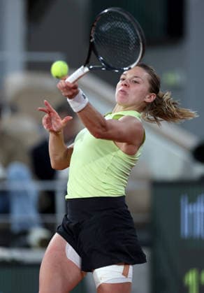 Maja Chwalinska of Poland in action French Open Tennis, Day Twelve, Tennis, Roland Garros, Paris, France - 04 Jun 2026Paris Roland Garros France EDITORIAL USE ONLY No use with unauthorised audio, video, data, fixture lists, club league logos or live services. Online in-match use limited to 120 images, no video emulation. No use in betting, games or single club league player publications.  Copyright: xEllaxLing Shutterstockx 16906559dk