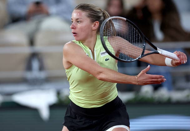 Maja Chwalinska of Poland in action French Open Tennis, Day Twelve, Tennis, Roland Garros, Paris, France - 04 Jun 2026Paris Roland Garros France EDITORIAL USE ONLY No use with unauthorised audio, video, data, fixture lists, club league logos or live services. Online in-match use limited to 120 images, no video emulation. No use in betting, games or single club league player publications.  Copyright: xEllaxLing Shutterstockx 16906559dc