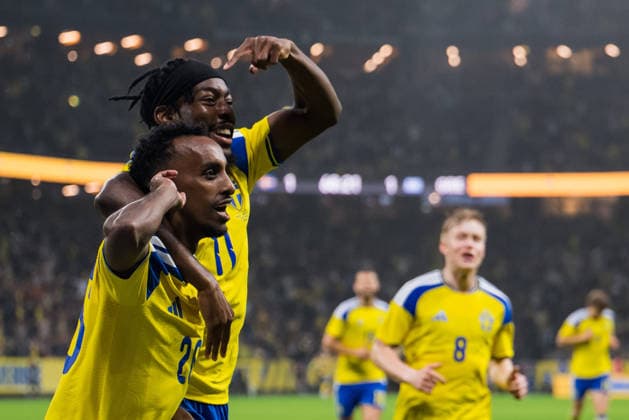 260604 Taha Ali and Anthony Elanga of Sweden celebrates after Gustaf Nilsson not pictured scored 2 1 during the international friendly football match between Sweden and Greece on June 4, 2026 in Stockholm Photo Johanna Säll BILDBYRAN code JL JM0822 bbeng fotboll football soccer fotball träningslandskamp international friendly sverige sweden sverige a grekland greece jubel  Copyright: JOHANNAxSÄLL BB260604BB603