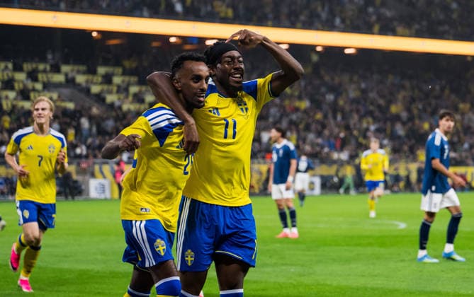 260604 Taha Ali and Anthony Elanga of Sweden celebrates after Gustaf Nilsson not pictured scored 2 1 during the international friendly football match between Sweden and Greece on June 4, 2026 in Stockholm Photo Johanna Säll BILDBYRAN code JL JM0822 bbeng fotboll football soccer fotball träningslandskamp international friendly sverige sweden sverige a grekland greece jubel  Copyright: JOHANNAxSÄLL BB260604BB604