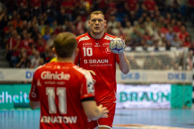 DAIKIN Handball Bundesliga, Kassel, MT Melsungen vs Fuechse Berlin, Rothenbach Halle Kassel 04 06 2026 DAIKIN Handball Bundesliga, Kassel, Germany 04 06 2026 Dainis Kristopans MT Melsungen, 10 am Ball, Handball Bundesliga, Match of MT Melsungen vs Fuechse Berlin, Rothenbach Halle Kassel Copyright: xBEAUTIFULxSPORTS Freudensteinx