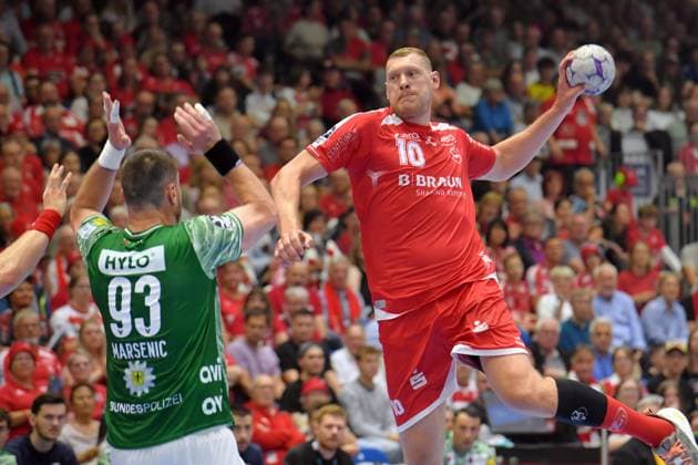 Sport Bilder des Tages Dainis Kristopans (MT Melsungen 10) beim Wurf; Mijajlo Marsenic (Fuechse Berlin 93) (L) , GER, MT Melsungen - Fuechse Berlin, Handball, 1. Bundesliga, 33. Spieltag, Saison 2025 2026, 04.06.2026, GER, MT Melsungen - Fuechse Berlin, Handball, 1. Bundesliga, 33. Spieltag, Saison 2025 2026, 04.06.2026 Kassel *** Dainis Kristopans MT Melsungen 10 on throw Mijajlo Marsenic Fuechse Berlin 93 L , GER, MT Melsungen Fuechse Berlin, Handball, 1 Bundesliga, 33 Matchday, Season 2025 2026, 04 06 2026, GER, MT Melsungen Fuechse Berlin, Handball, 1 Bundesliga, 33 Matchday, Season 2025 2026, 04 06 2026 Kassel Copyright: xEibner-Pressefotox xRolandxSippelx EP_RSL