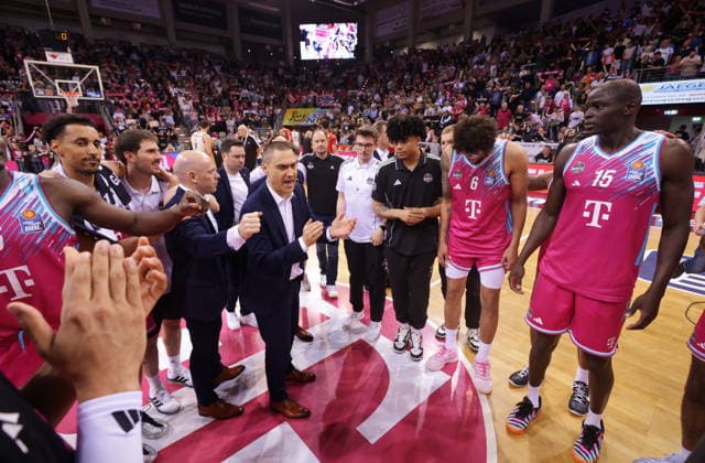 End of season for Telekom Baskets Bonn after defeat against FC Bayern Munich Munich Basketball Playoffs Semi-Final Game 3 Season 2025 26