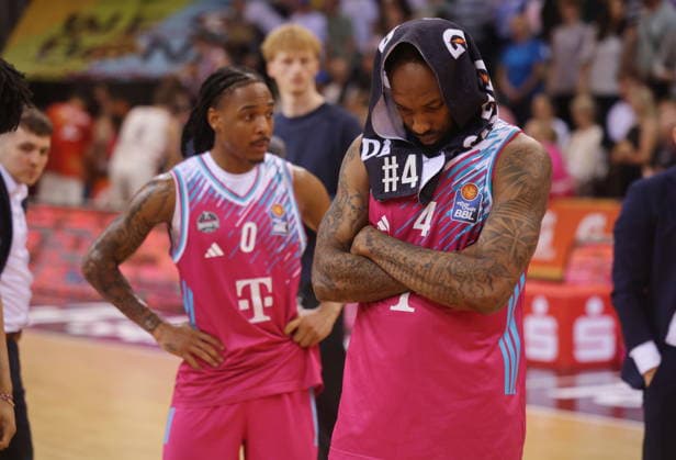 End of season for Telekom Baskets Bonn after defeat to FC Bayern Munich Munich Basketball Jeff Garrett, Jalen Finch Playoffs semi-final game 3 2025 season 26