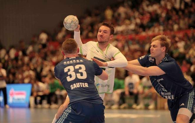 Photo Dominik MAPPES Wetzlar against Einar OLAFSSON HSV and Moritz SAUTER 33 Handball Men 1 Bundesliga 33 Matchday on Thu 04 06 2026 HSV Handball HSG Wetzlar