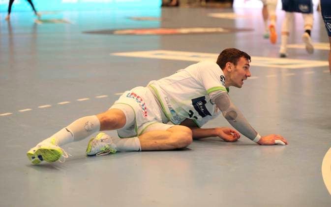 Photo is devastated Jona SCHOCH Wetzlar Handball Men 1 Bundesliga 33 Matchday on Thu 04 06 2026 HSV Handball HSG Wetzlar