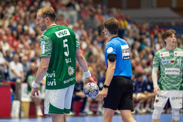 DAIKIN Handball Bundesliga, Kassel, MT Melsungen vs Fuechse Berlin, Rothenbach Halle Kassel 04 06 2026 DAIKIN Handball Bundesliga, Kassel, Germany 04 06 2026 Lukas Herburger Fuechse Berlin, 5 am Ball, Handball Bundesliga, MT Melsungen vs Fuechse Berlin match, Rothenbach Halle Kassel Copyright: xBEAUTIFULxSPORTS Freudensteinx