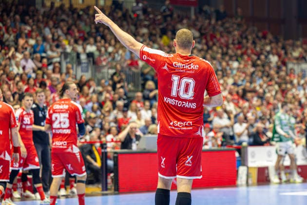 DAIKIN Handball Bundesliga, Kassel, MT Melsungen vs Fuechse Berlin, Rothenbach Halle Kassel 04 06 2026 DAIKIN Handball Bundesliga, Kassel, Germany 04 06 2026 Dainis Kristopans MT Melsungen, 10 with gesture, Handball Bundesliga, MT Melsungen vs Fuechse Berlin match, Rothenbach Halle Kassel Copyright: xBEAUTIFULxSPORTS Freudensteinx