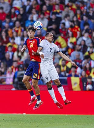 Spain v Iraq - Friendlies A CORUNA, SPAIN - JUNE 4: Marc Bernal of Spain in action agaisnt Ali Al-Hamadi of Iraq during the friendly match between the Spain and Iraq at the Riazor Stadium in A Coruna, Spain on June 4, 2026. Pablo Garcia Sacristan Anadolu A Coruna Spain. Editorial use only. Please get in touch for any other usage.  Copyright: x2026xAnadoluxPabloxGarciaxSacristanx