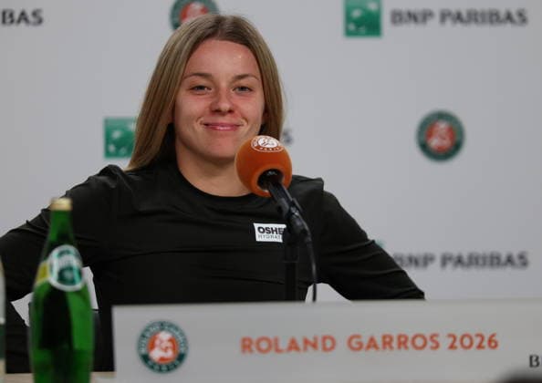 TENIS ROLAND GARROS 2026 04062026 N Z MAJA CHWALINSKA PODCZAS KONFERENCJI PRASOWEJ PO POLFINALE TURNIEJU ROLAND GARROS W PARYÅ»U MARCIN CHOLEWINSKI NEWSPIX.PL TENIS ROLAND GARROS 2026 04062026 MAJA CHWALINSKA DURING press conference, PK, Pressekonferenz AFTER THE MATCH IN THE SEMIFINAL OF ROLAND GARROS IN PARIS NEWSPIX.PL --- newspix.pl 