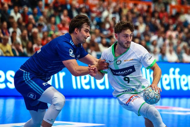 Handball I Men I Season 2025 2026 I Bundesliga I 33 Matchday I HSV Hamburg HSG Wetzlar I 04 06 2026 Andreas Magaard 4, HSV Hamburg Niklas Theiß 9, HSG Wetzlar Copyright: xLobeca RalfxHomburgx