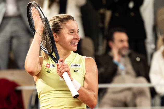 2026 French Open - Day Twelve Maja Chwalinska reacts after winning her semi-final women s singles match against Diana Shnaider on day 12 of the French Open tennis tournament on Court Philippe Chatrier at the Roland-Garros Complex in Paris, France. Paris France  Copyright: xIbrahimxEzzatx originalFilename:ezzat-notitle260604_npH1x.jpg