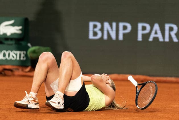 2026 French Open - Day Twelve Maja Chwalinska reacts after winning her semi-final women s singles match against Diana Shnaider on day 12 of the French Open tennis tournament on Court Philippe Chatrier at the Roland-Garros Complex in Paris, France. Paris France  Copyright: xIbrahimxEzzatx originalFilename:ezzat-notitle260604_npBAd.jpg