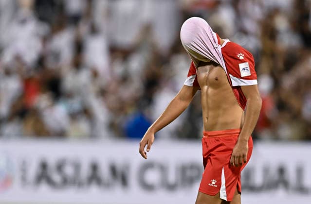 Lebanon v Yemen - AFC Asian Cup 2027 Qualifiers Jimmy Kazan of Lebanon looks dejected after losing the Asian Cup Saudi Arabia 2027 Qualifiers match between Lebanon and Yemen at Grand Hamad Stadium Stadium in Doha, Qatar, on June 4, 2026. DOHA Qatar Copyright: xNOUSHADx