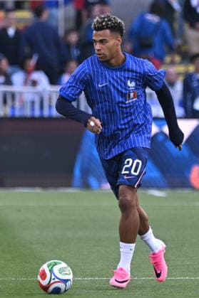Friendly Match - France v Ivory Coast - FA French forward Desire Doue warms up before the friendly football match between France and Ivory Coast at the Beaujoire stadium in Nantes on June 4, 2026. Photo by Firas Abdullah ABACAPRESS.COM Nantes Pays de la Loire France  Copyright: xAbdullahxFiras ABACAx