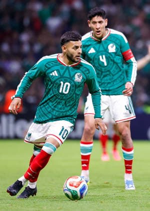 MEXICO NATIONAL TEAM INTERNATIONAL FRIENDLY MEXICO NATIONAL TEAM INTERNATIONAL FRIENDLY MEXICO VS SERBIA 04062026 TOLUCA, ESTADO DE MEXICO, MEXICO Action photo of Alexis Vega 10 of the Mexico National team, during friendly game held at the Estadio Nemesio Diez of Toluca, Estado de Mexico Action photo of Alexis Vega 10 of the Mexico National team, during friendly game held at the Estadio Nemesio Diez of Toluca, Estado de Mexico PHOTO BY IMAGENSHOP AGENCIA FOTOGRAFICA TOLUCA ESTADO DE MEXICO MEXICO MEXICO Copyright: xYOALIxMARTINEZx