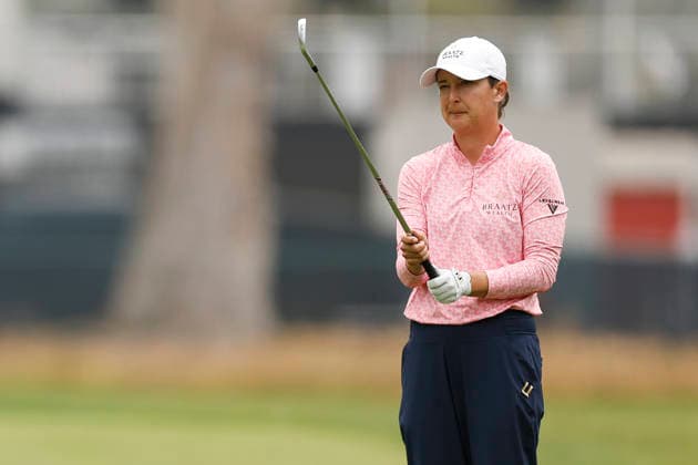 Lindy Duncan lines up her shot from the 2nd fairway in the first round of the U.S. Women s Open golf championship at Riviera Country Club in Pacific Palisades, California on Thursday, June 4, 2026.  GLP20260604101891 CAROLINExBREHMAN