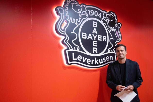 Carles Martinez Novell, head coach, on his way to the press conference Presentation of Carles Martinez Novell as the new coach of Bayer Leverkusen 05 06 2025 in the Bayarena Leverkusen, Â