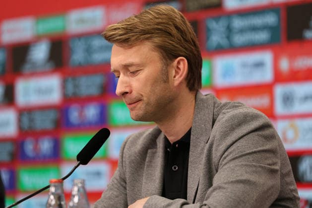 05 06 2026, Football, Bayer 04 Leverkusen, 1 Soccer Bundesliga, BayArena, Season 2026 2027 Managing Director Simon Rolfes Bayer04 Management at the press conference to introduce the new head coach Carles Martinez Novell Welcome DFB regulations prohibit any use of photographs as image sequences and or quasi video North Rhine-Westphalia Germany