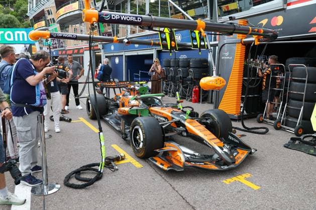 Lando Norris McLaren Formula 1 Team 1 his car in the pits, 1 Free Practice, Monaco Grand Prix, Motorsport, Men, Formula 1, 05 06 2026 Monte Carlo Monaco MCO Copyright: xkolbert-press ChristianxKolbertx