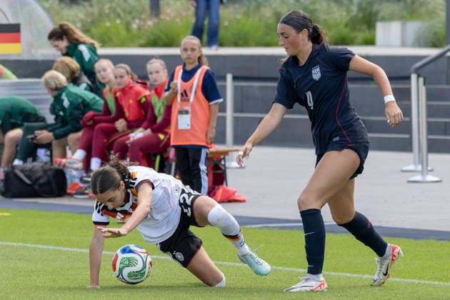 U19 Womens Test Match Germany USA, 05 06 2026 Emma Memminger Germany U19 22 Edra Bello USA U19 4 , Germany USA, Frankfurt, DFB Campus, 5 6 2026 Copyright: xBEAUTIFULxSPORTS Gawlikx