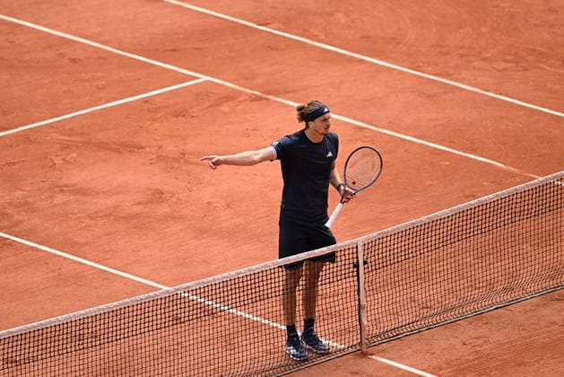 2026 French Open (Roland-Garros) - Semi-finals PARIS, FRANCE - JUNE 05: Alexander Zverev of Germany in action against Jakub Mensik (not seen) of Czechia in their Men s Singles semi-final match on Day Thirteen of the 2026 French Open at Roland Garros on June 05, 2026 in Paris, France. Burak Akbulut Anadolu Paris France. Editorial use only. Please get in touch for any other usage.  Copyright: x2026xAnadoluxBurakxAkbulutx