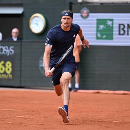 2026 French Open (Roland-Garros) - Semi-finals PARIS, FRANCE - JUNE 05: Alexander Zverev of Germany in action against Jakub Mensik (not seen) of Czechia in their Men s Singles semi-final match on Day Thirteen of the 2026 French Open at Roland Garros on June 05, 2026 in Paris, France. Mustafa Yalcin Anadolu Paris France. Editorial use only. Please get in touch for any other usage.  Copyright: x2026xAnadoluxMustafaxYalcinx