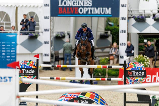 * mit 2 Umläufen (1.55 m) - 1. Wertungsprüfung Deutsche Meisterschaften Springreiter 2026 PREIS DES MITTELSTANDES präsentiert von der TRIO Lighting Group und der Drewke Baugesellschaft GmbH Balve, Reitanlage Schloss Wocklum 05. June 2026 -