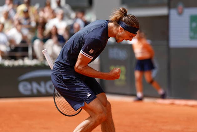 June 5, 2026, Paris, Paris, France: Alexander ZVEREV (GER) during the tennis Grand Slam of Roland Garros 2026, menÃ¢â‚¬â ¢s semi final match between Jakub MENSIK (CZE) and Alexander ZVEREV (GER) at Roland Garros Stadium - on June 04 2026 .Paris - France Tennis Grand Slam Of Roland Garros 2026 Semi Final Ladies MenÃ¢â‚¬â ¢S Semi Final Match Between Jakub MENSIK (CZE) And Alexander ZVEREV (GER)  - ZUMAb253 20260605_zsp_b253_013 Copyright: xLoicxBaratouxx