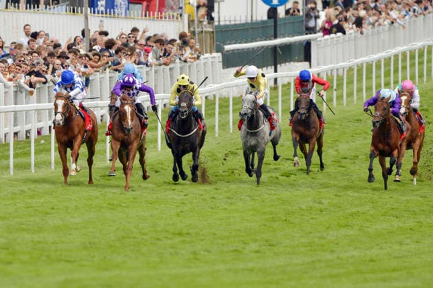 05 06 2026, Epsom, Surrey, GBR Seagulls Eleven left with Oisin Murphy up wins the Diomed Stakes Epsom Downs racecourse horse, jockey, Seagulls Eleven, Murphy, win, finish, finish 260605C981EPSOM JPG