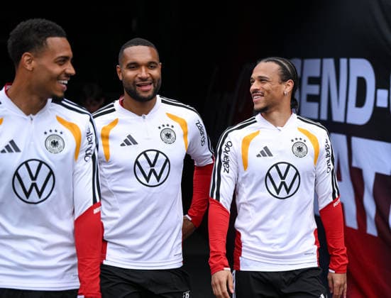 Soccer World Cup 2026 preparation Germany in Chicago 05 06 2026 Final training of the German national team at Solider Field Stadium before the test match against the USA Felix Nmecha, Jonathan Tah and Leroy Sane from left arrive at the stadium